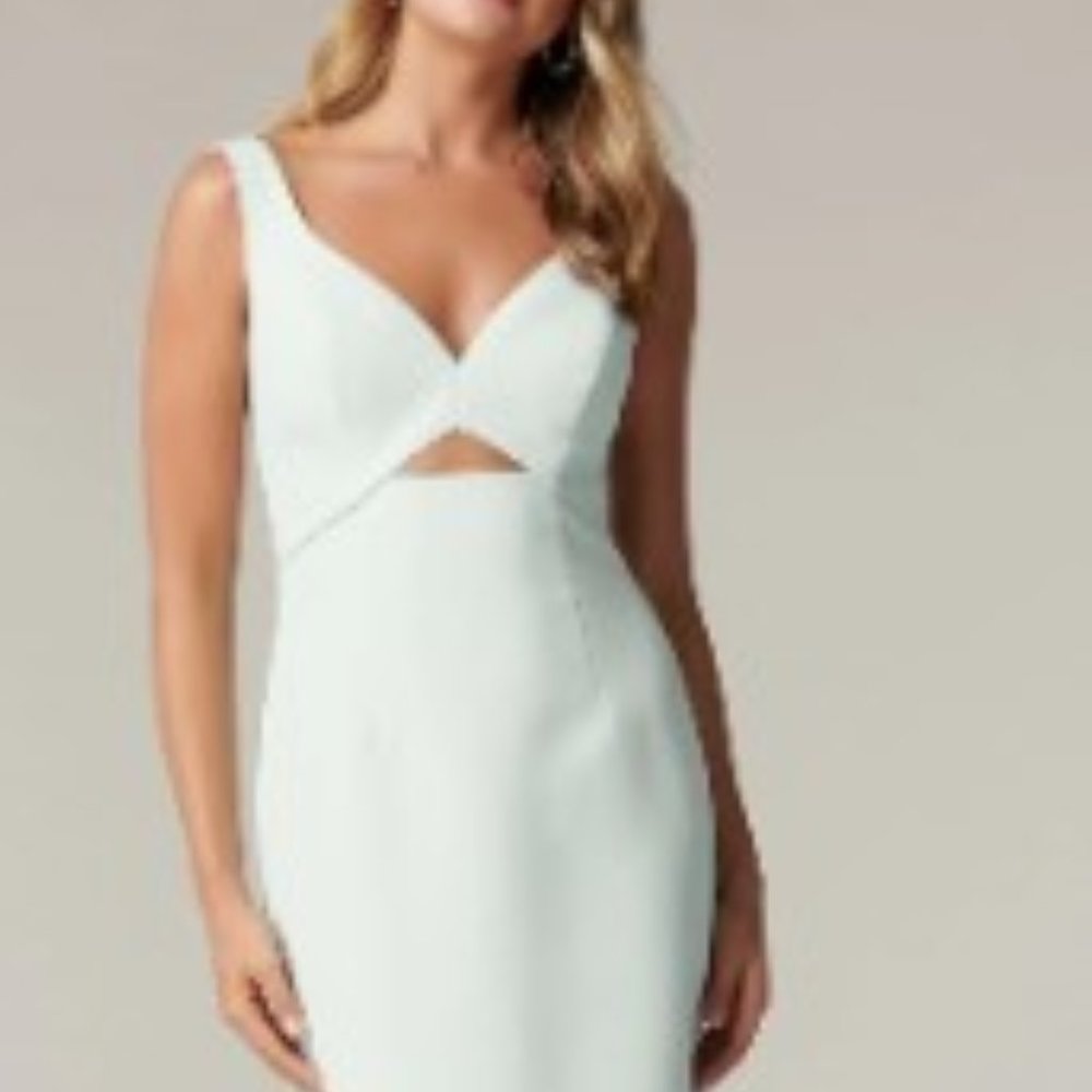 Forever New - Layla Cut Out Midi Dress  Soft Pistachio